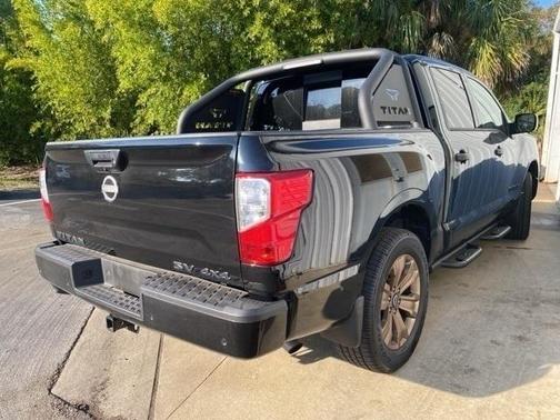 2024 Nissan Titan SV
