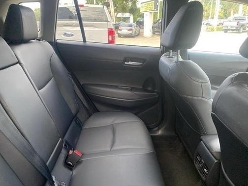 2024 Toyota Corolla Cross XLE