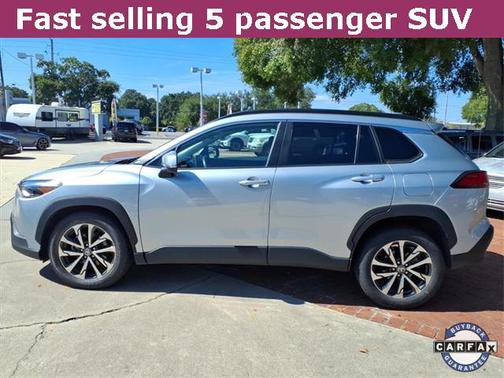 2024 Toyota Corolla Cross XLE