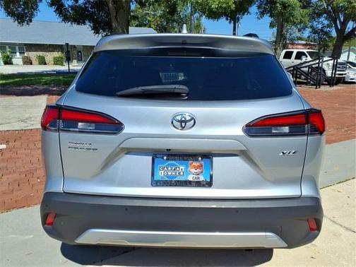 2024 Toyota Corolla Cross XLE