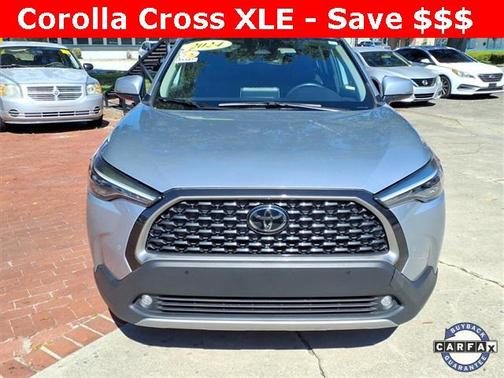2024 Toyota Corolla Cross XLE