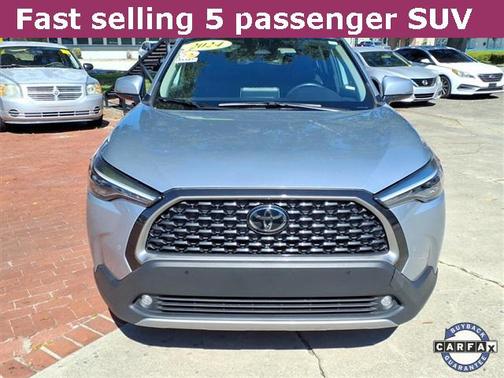 2024 Toyota Corolla Cross XLE