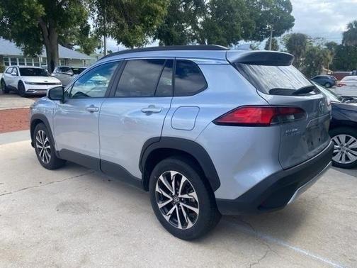 2024 Toyota Corolla Cross XLE