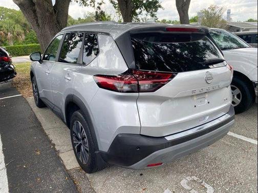 Brilliant Silver Metallic 2023 Nissan Rogue SV