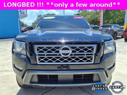 2024 Nissan Frontier SV