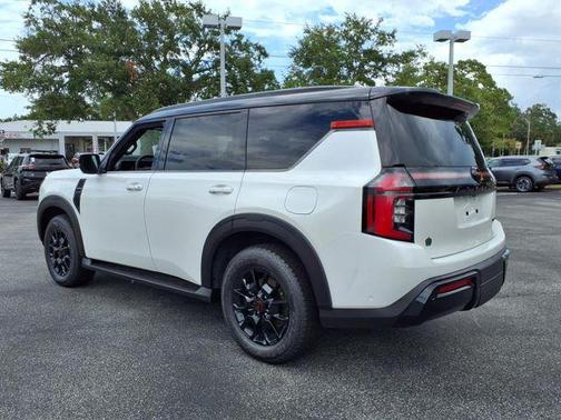2025 Nissan Armada PRO-4X 4WD