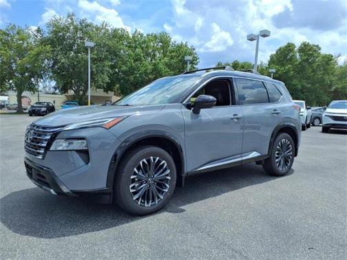 2025 Nissan Rogue Platinum