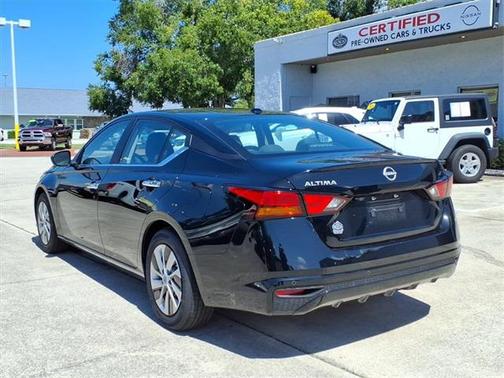 2025 Nissan Altima S FWD