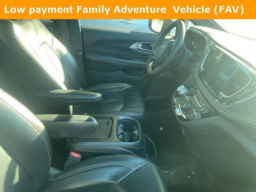 2022 Chrysler Pacifica Hybrid Touring L