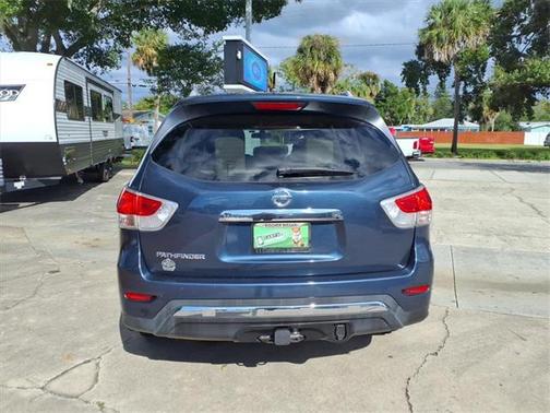 2015 Nissan Pathfinder S