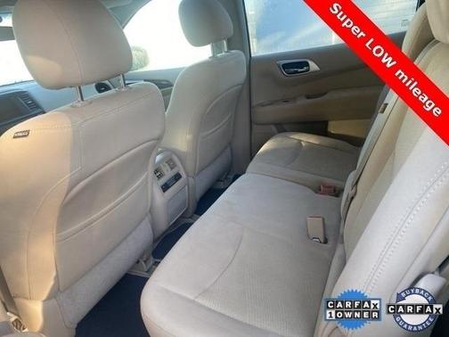 2015 Nissan Pathfinder S