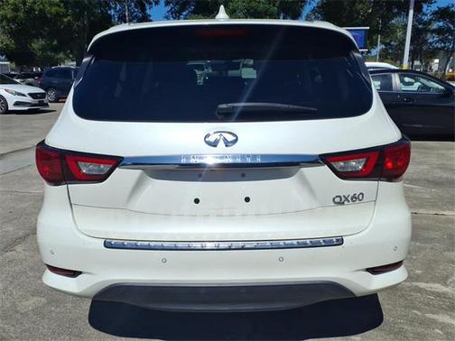 2017 INFINITI QX60 Base