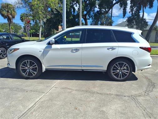 2017 INFINITI QX60 Base