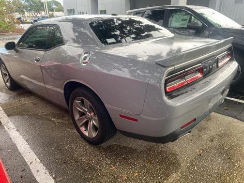 2021 Dodge Challenger SXT