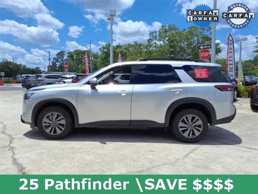 2025 Nissan Pathfinder SV FWD