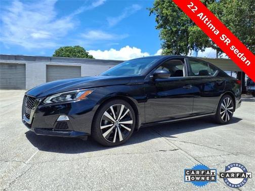 2022 Nissan Altima SR FWD