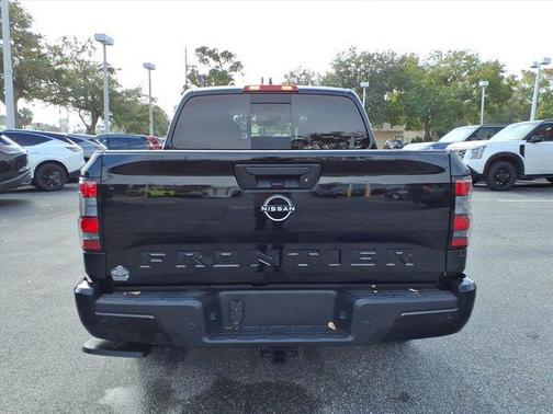 Super Black 2026 Nissan Frontier SV