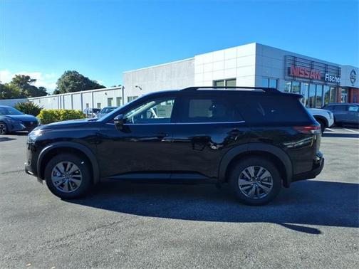2025 Nissan Pathfinder SV FWD