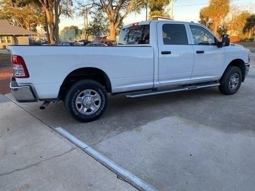 2024 RAM 3500 Tradesman Crew Cab 4x4 8' Box
