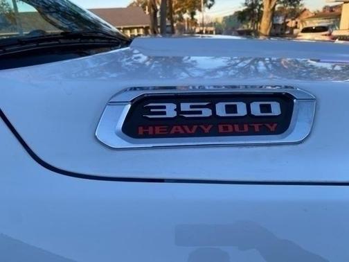 2024 RAM 3500 Tradesman Crew Cab 4x4 8' Box