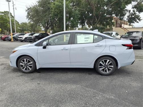 2025 Nissan Versa 1.6 SV