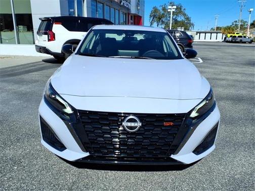 2025 Nissan Altima SR FWD