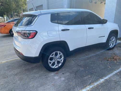 2024 Jeep Compass Sport