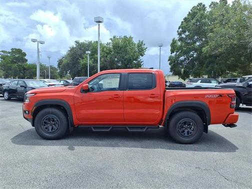 2025 Nissan Frontier PRO-X