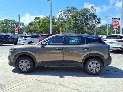 2025 Nissan Kicks S
