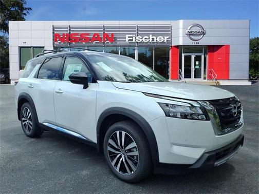 2025 Nissan Pathfinder Platinum FWD