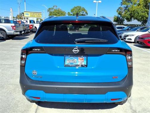 2025 Nissan Kicks SR