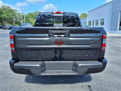 2025 Nissan Frontier PRO-4X