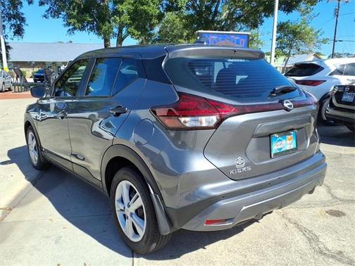 2023 Nissan Kicks S