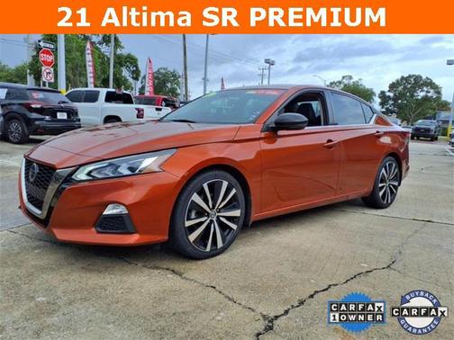 2021 Nissan Altima SR FWD
