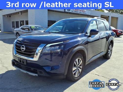 2025 Nissan Pathfinder SL FWD