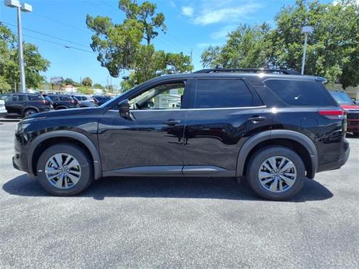 2025 Nissan Pathfinder SV FWD