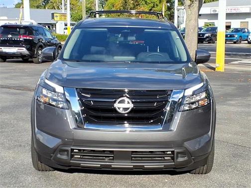 2025 Nissan Pathfinder SV FWD