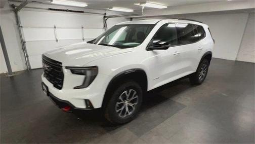2025 GMC Acadia AWD AT4