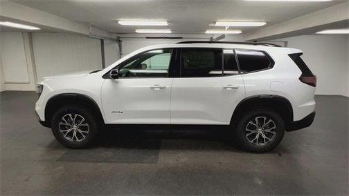 2025 GMC Acadia AWD AT4