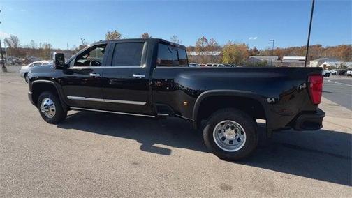 2025 Chevrolet Silverado 3500 High Country