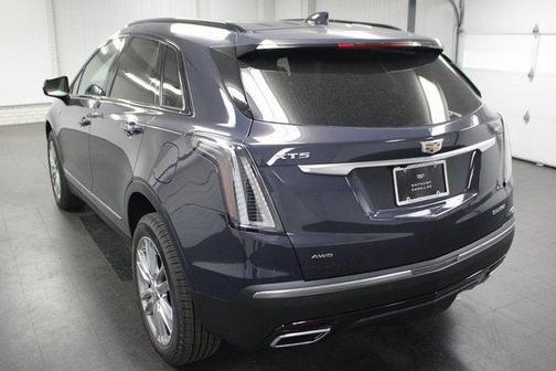 2025 Cadillac XT5 Sport