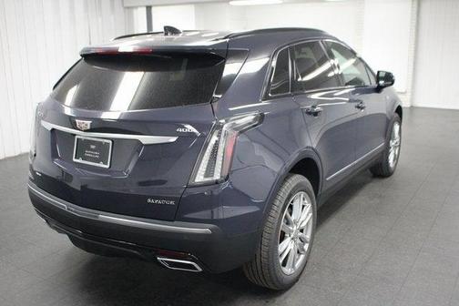 2025 Cadillac XT5 Sport