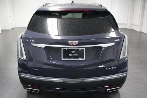 2025 Cadillac XT5 Sport