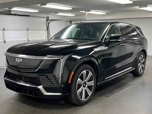 2025 Cadillac Escalade IQ Luxury 2