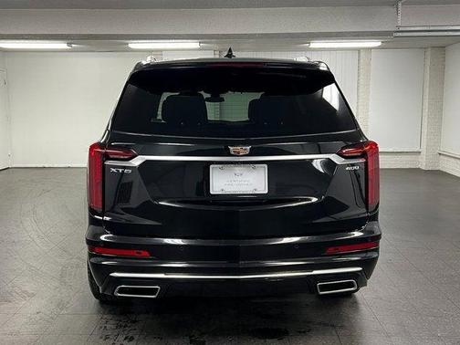 2025 Cadillac XT6 Premium Luxury FWD