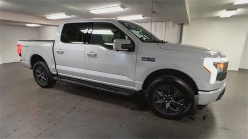 2024 Ford F-150 Lightning LARIAT