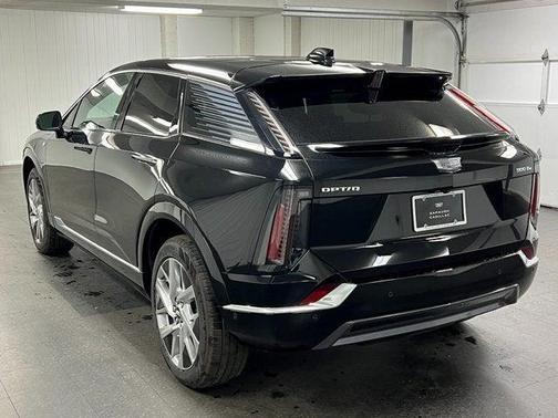2025 Cadillac OPTIQ Luxury 1 AWD