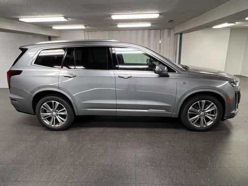 2025 Cadillac XT6 Premium Luxury AWD