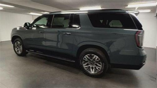 2025 Chevrolet Suburban 4WD Z71