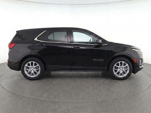 Mosaic Black Metallic 2024 Chevrolet Equinox 1LT